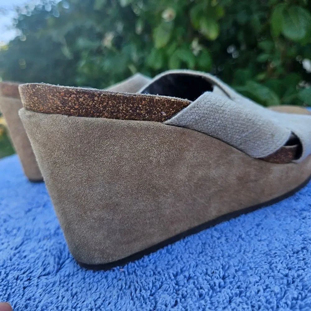 Donal J Pliner wedge sandals - Picture 4 of 8
